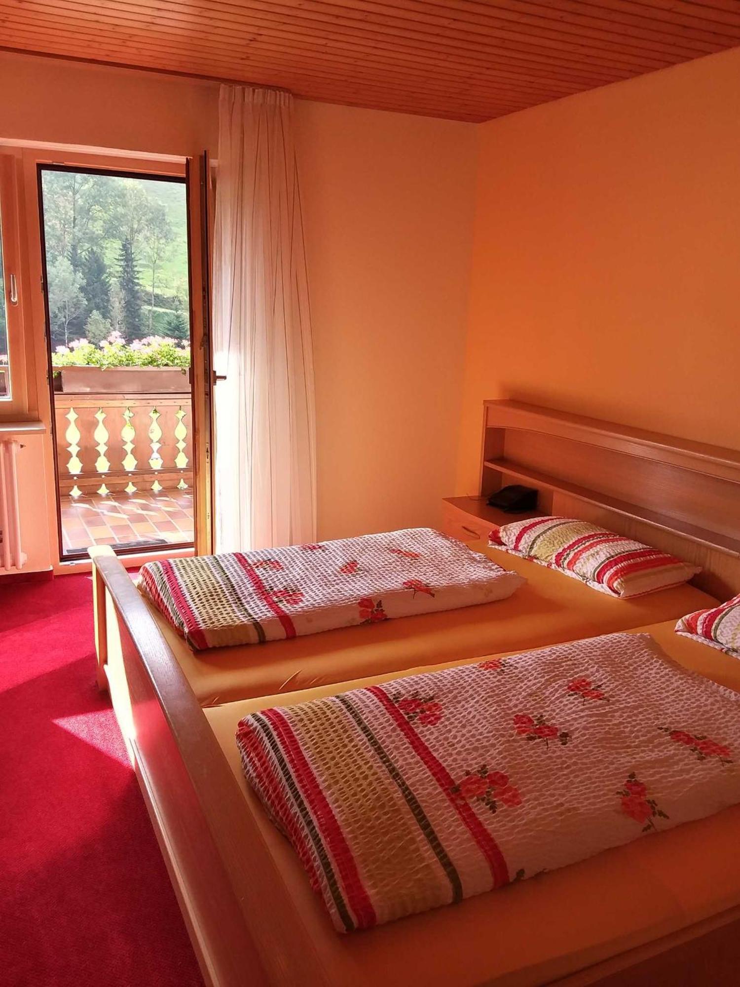 Mosertonihof Homestay *